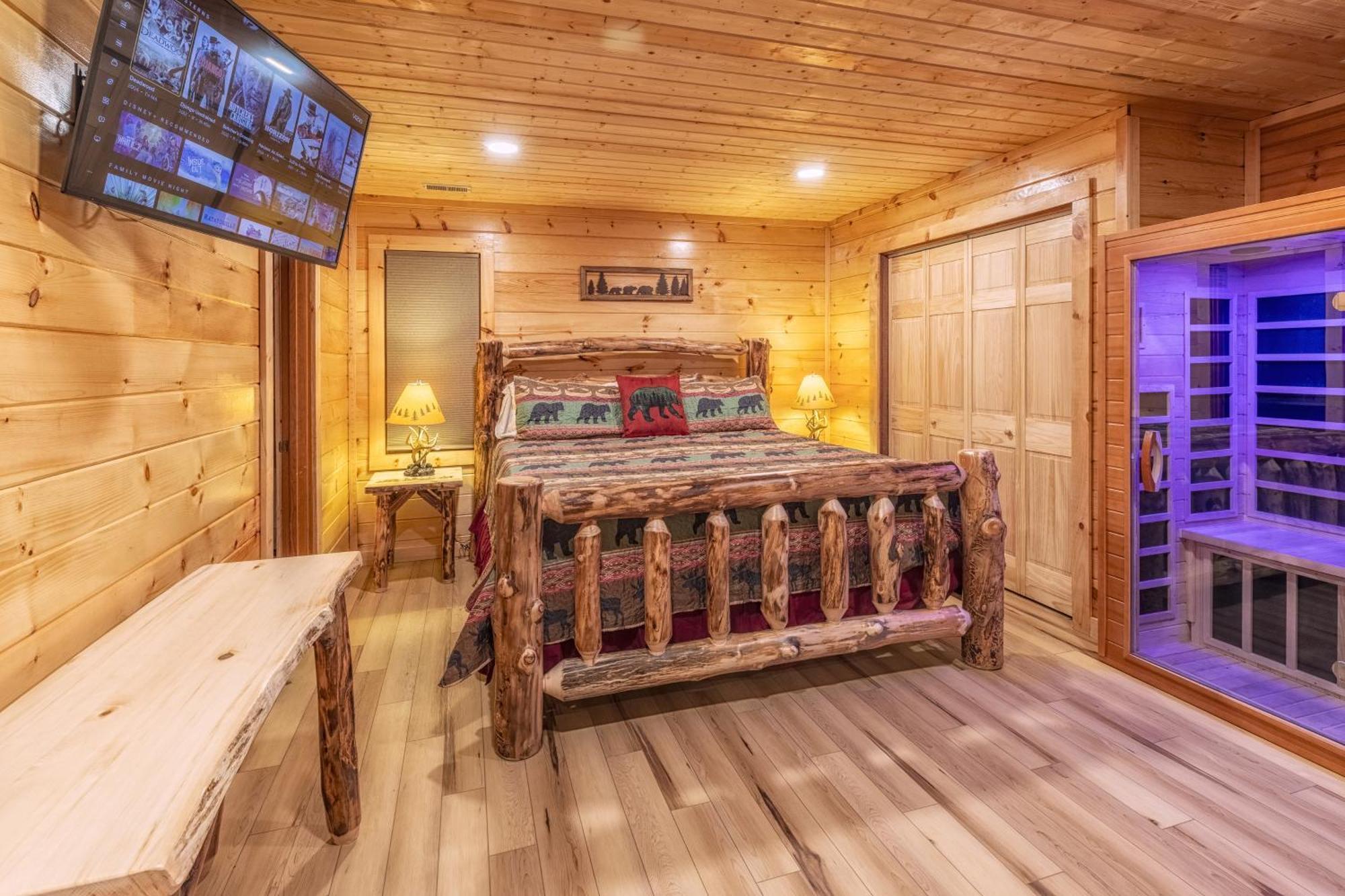 Real Log Cabin With Amazing Views, Hot Tub, Sauna, Games Gatlinburg Dış mekan fotoğraf