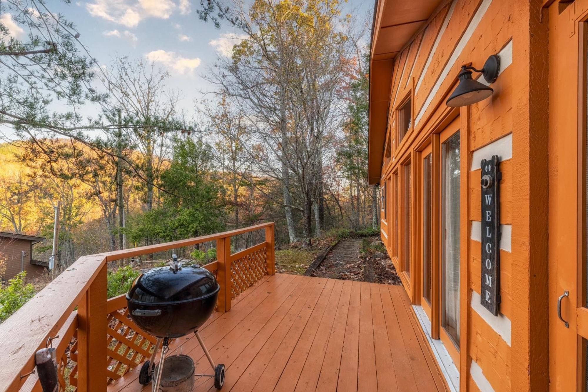 Real Log Cabin With Amazing Views, Hot Tub, Sauna, Games Gatlinburg Dış mekan fotoğraf